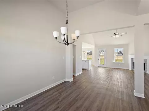 6570 E John Hamilton Way, Olive Branch, MS 38654 photo 5