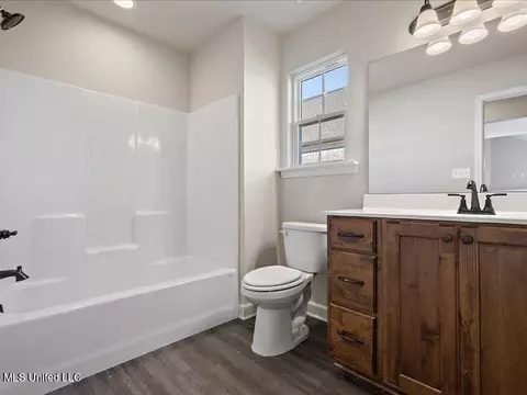 6570 E John Hamilton Way, Olive Branch, MS 38654 photo 26