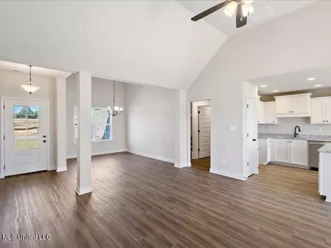 6570 E John Hamilton Way, Olive Branch, MS 38654 photo 7