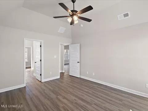 6570 E John Hamilton Way, Olive Branch, MS 38654 photo 16