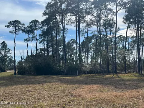 Ascot Drive, Biloxi, MS 39532 photo 8
