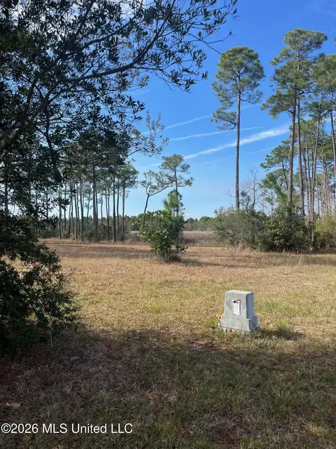 Ascot Drive, Biloxi, MS 39532 photo 3