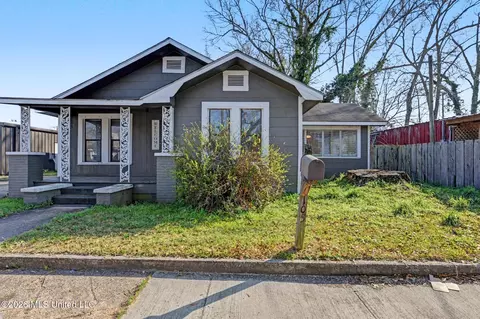 105 W Larkin I Smith Dr, Poplarville, MS 39470