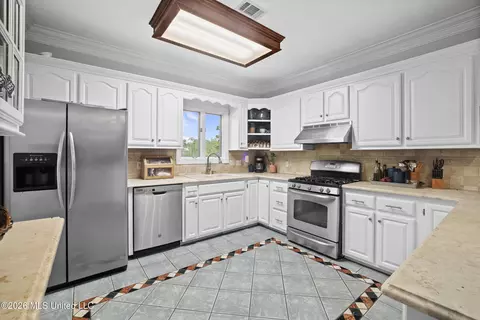 Kitchen - 3512 River Bluff Rd, D'iberville, MS 39540 photo 3 of 5