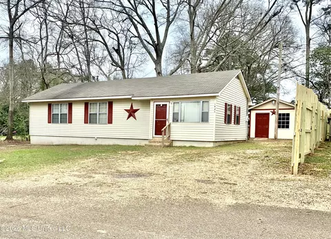 1426 2nd St, Prentiss, MS 39474