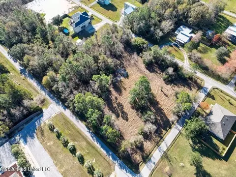0 Sandy St, Waveland, MS 39576