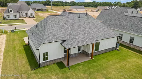 Exterior - 2951 Eden Ln, Nesbit, MS 38651 photo 5 of 7