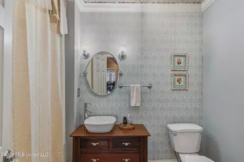 Bath - 9110 Second St, Walls, MS 38680 photo 3 of 4