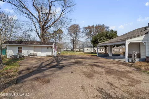 Exterior - 9110 Second St, Walls, MS 38680 photo 9 of 10