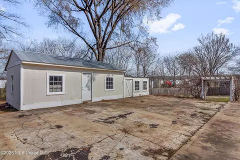 Exterior - 9110 Second St, Walls, MS 38680 photo 6 of 10