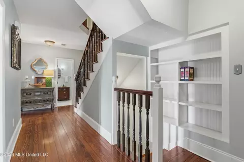 Entry Way - 9110 Second St, Walls, MS 38680 photo 2 of 2