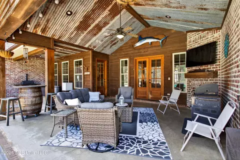 Exterior - 1086 Stewart Mill Rd, Summit, MS 39666 photo 5 of 8