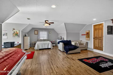 Bedroom - 1086 Stewart Mill Rd, Summit, MS 39666 photo 11 of 13