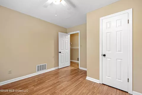 Bedroom - 3820 N Windermere Dr, Nesbit, MS 38651 photo 3 of 3