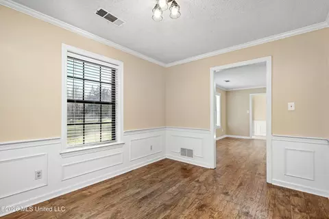 Entry Way - 3820 N Windermere Dr, Nesbit, MS 38651 photo 3 of 3