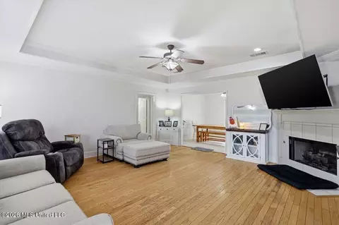 Living - 2005 Stonehendge Dr, Brandon, MS 39042 photo 1 of 2