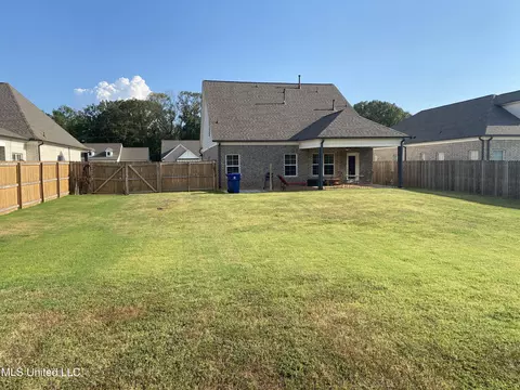 Exterior - 7414 Crosswinds Blvd, Hernando, MS 38632 photo 5 of 7