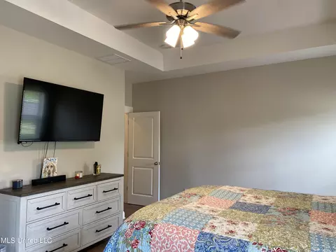 Bedroom - 7414 Crosswinds Blvd, Hernando, MS 38632 photo 2 of 4
