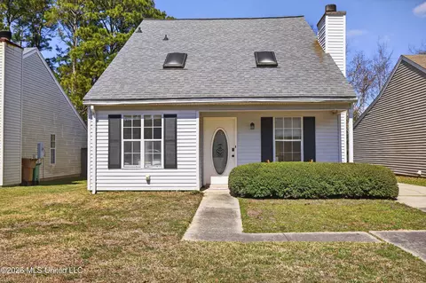 1728 James Buchanan Dr, Biloxi, MS 39531