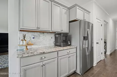 Kitchen - 4021 Mitchell Pl, Olive Branch, MS 38654 photo 4 of 5