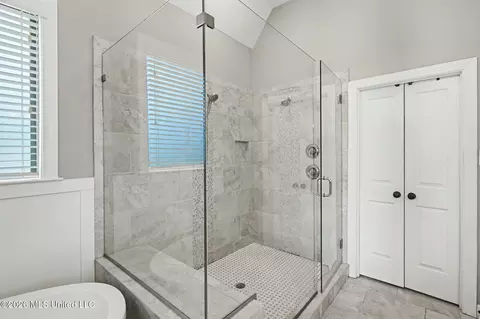 Bath - 4021 Mitchell Pl, Olive Branch, MS 38654 photo 2 of 4