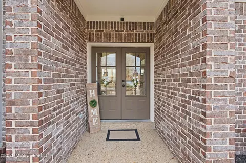 Exterior - 4021 Mitchell Pl, Olive Branch, MS 38654 photo 3 of 5