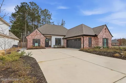 Exterior - 157 Bridge Water Loop, Madison, MS 39110 photo 2 of 12