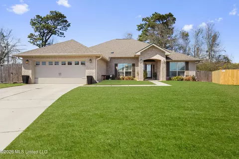 15643 Perdido Dr, Gulfport, MS 39503