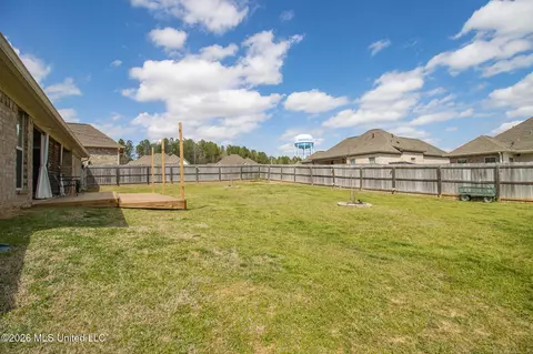 Exterior - 518 Carrington Dr, Brandon, MS 39042 photo 5 of 6