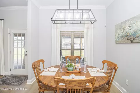 Dining - 518 Carrington Dr, Brandon, MS 39042 photo 2 of 2