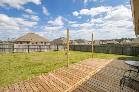 Exterior - 518 Carrington Dr, Brandon, MS 39042 photo 4 of 6
