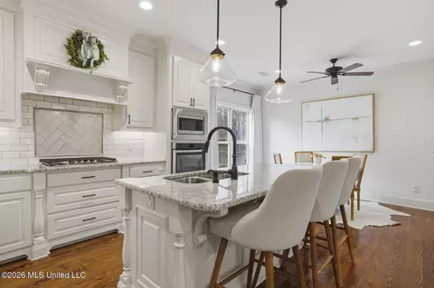 Kitchen - 110 Brisco St, Madison, MS 39110 photo 4 of 5