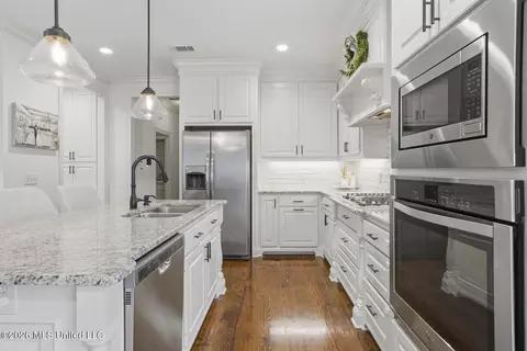 Kitchen - 110 Brisco St, Madison, MS 39110 photo 2 of 5