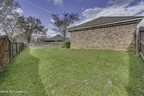 Exterior - 418 White Oak Cv, Florence, MS 39073 photo 10 of 10