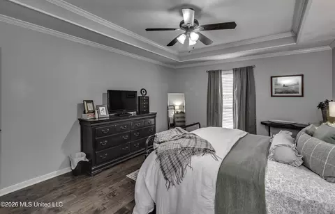 Bedroom - 418 White Oak Cv, Florence, MS 39073 photo 8 of 9