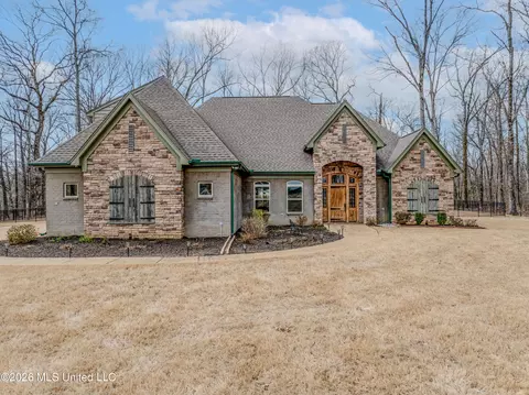568 Woodford Cv, Hernando, MS 38632