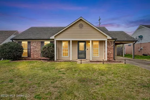 6303 W Oak Run Dr, Olive Branch, MS 38654