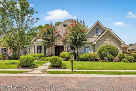 315 Goose Pointe Blvd, Biloxi, MS 39531