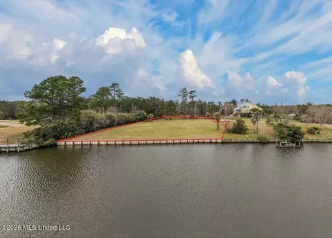 2450 Iki Pl, Diamondhead, MS 39525