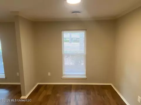 Living - 1630 Plantation Blvd, Jackson, MS 39211 photo 4 of 4