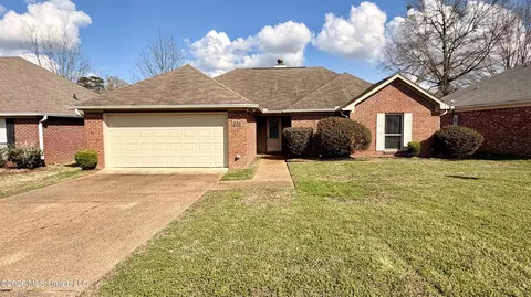 205 Edge Water Branch Dr, Brandon, MS 39042