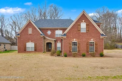 14421 Santa Fe Dr, Olive Branch, MS 38654