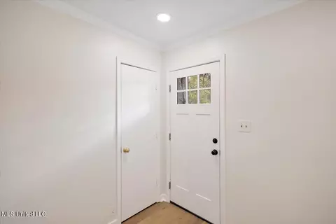 Entry Way - 640 Tifton Dr, Jackson, MS 39212 photo 1 of 2
