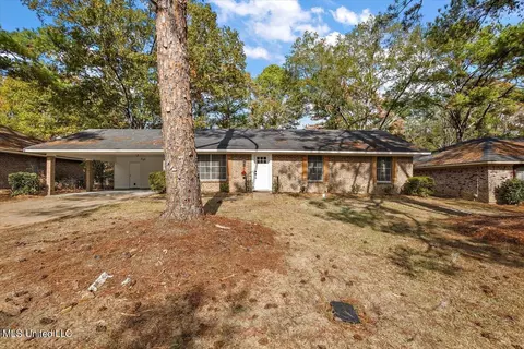 640 Tifton Dr, Jackson, MS 39212
