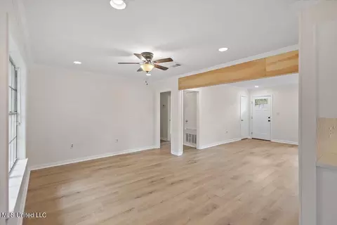 Living - 640 Tifton Dr, Jackson, MS 39212 photo 3 of 3