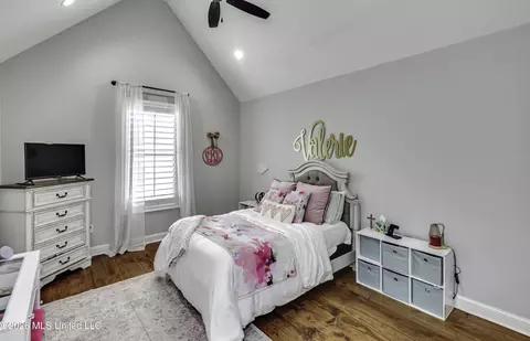 Bedroom - 415 Pilot Cir, Brandon, MS 39047 photo 3 of 13