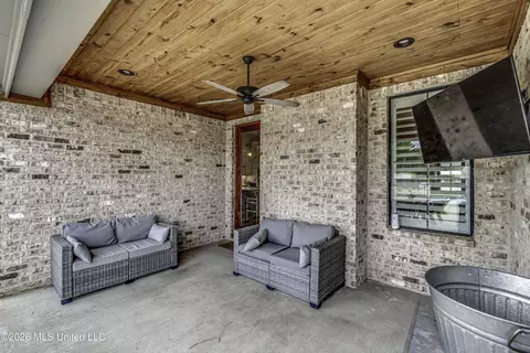 Exterior - 415 Pilot Cir, Brandon, MS 39047 photo 14 of 16