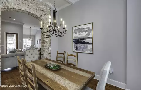 Dining - 415 Pilot Cir, Brandon, MS 39047 photo 2 of 7