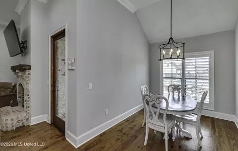 Dining - 415 Pilot Cir, Brandon, MS 39047 photo 7 of 7