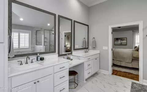 Bath - 415 Pilot Cir, Brandon, MS 39047 photo 5 of 7